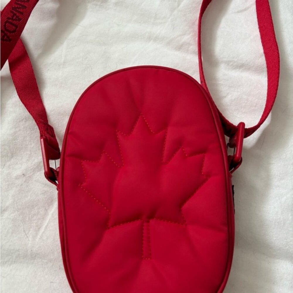 Crossbody bag Team Canada ‘22 Future Legacy Vibrant Red